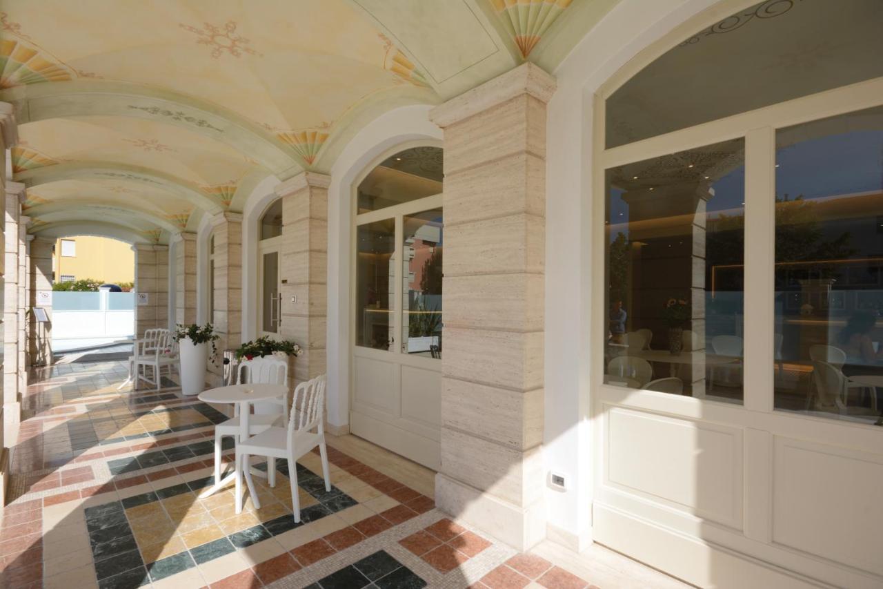 Residence Hotel Alba Palace Alba Adriatica Exterior photo