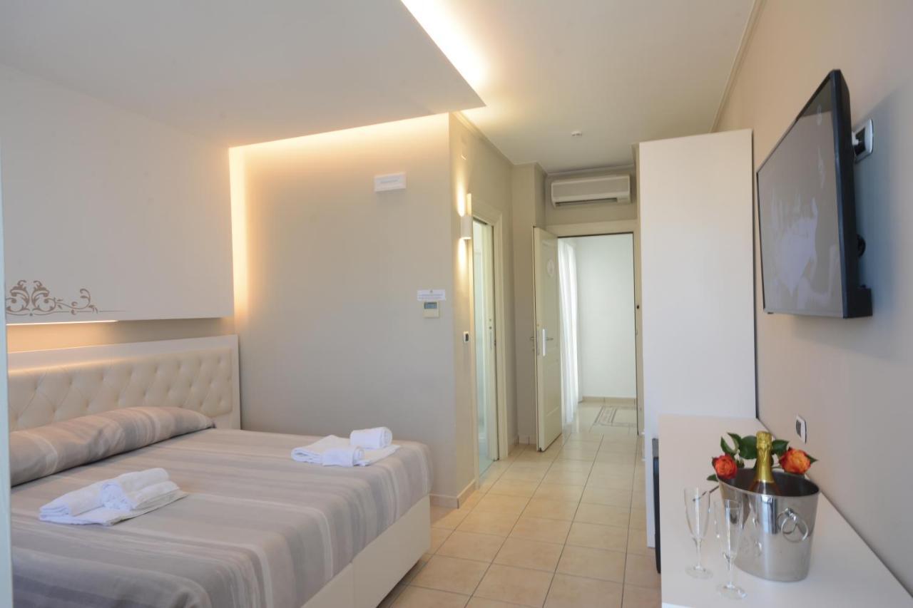 Residence Hotel Alba Palace Alba Adriatica Exterior photo